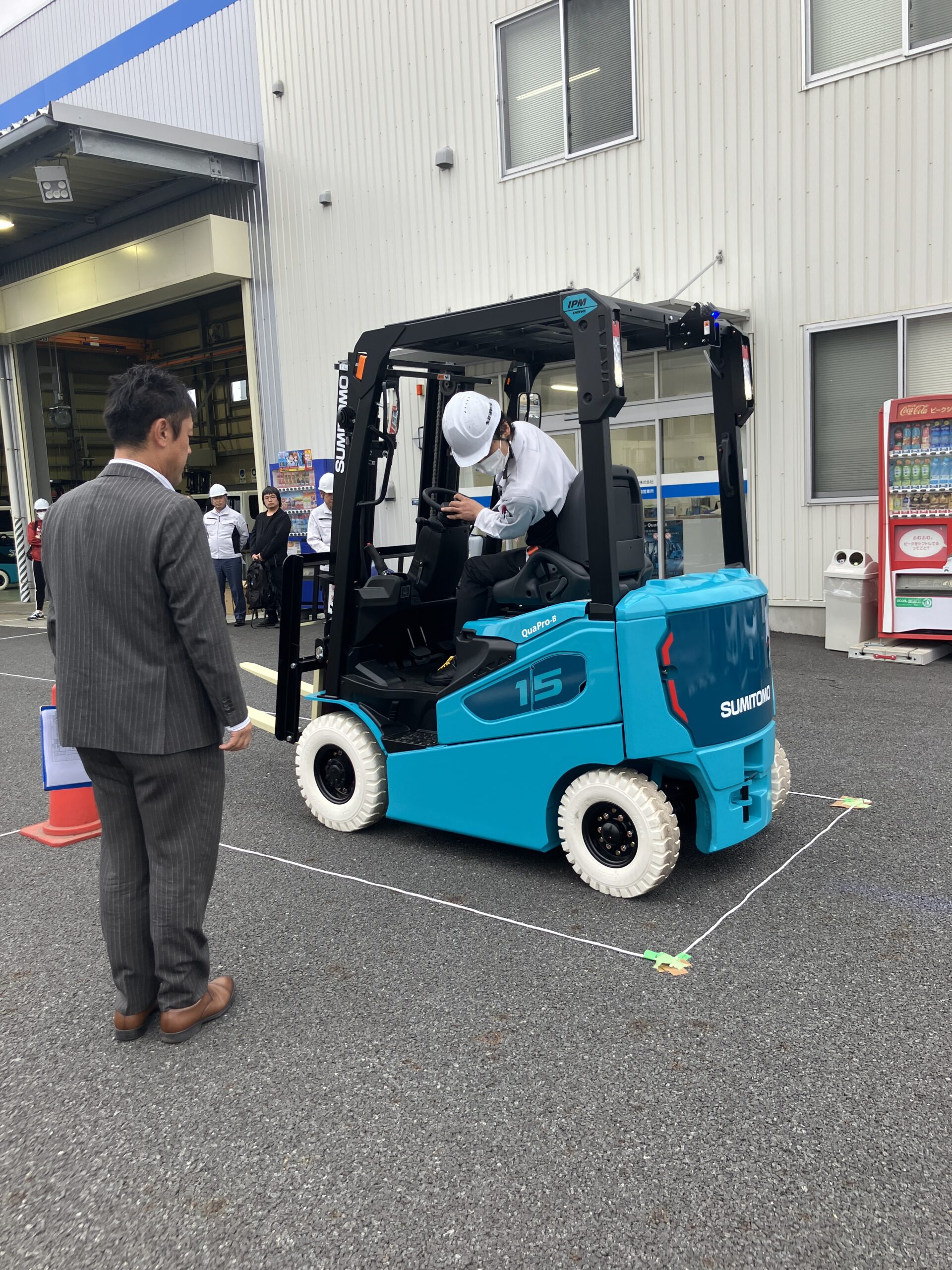 外部研修（フォークリフト講習会）を開催いたしました。 | 矢萩運輸